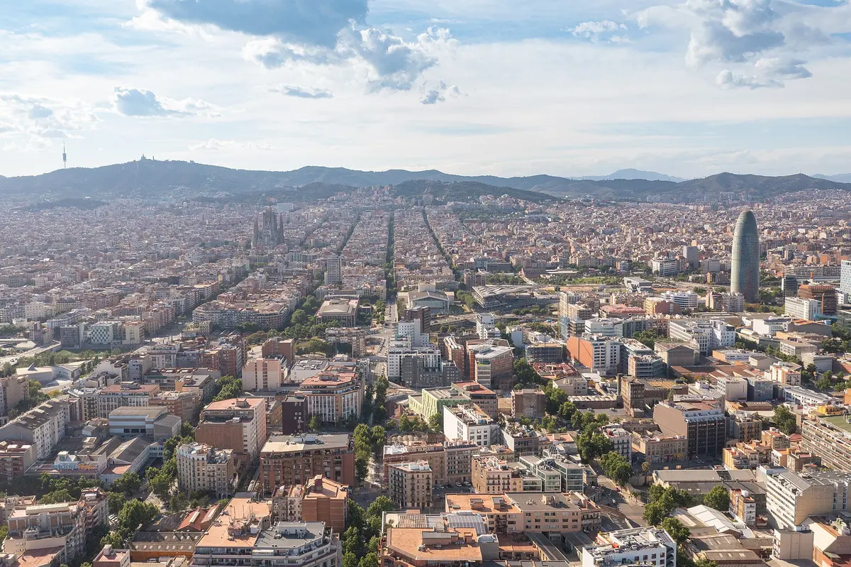 Barcelona te ayuda gratis a instalar tu negocio: la ventanilla única que no sale en Google