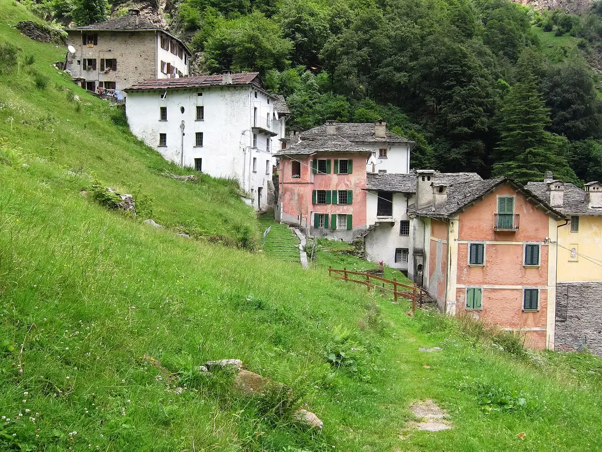 Cerdeña reparte hasta €15.000 a fondo perdido para tu primera casa en sus pueblos