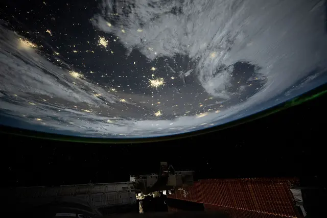 Vista de abierto a Norteamérica y Europa, Estados Unidos